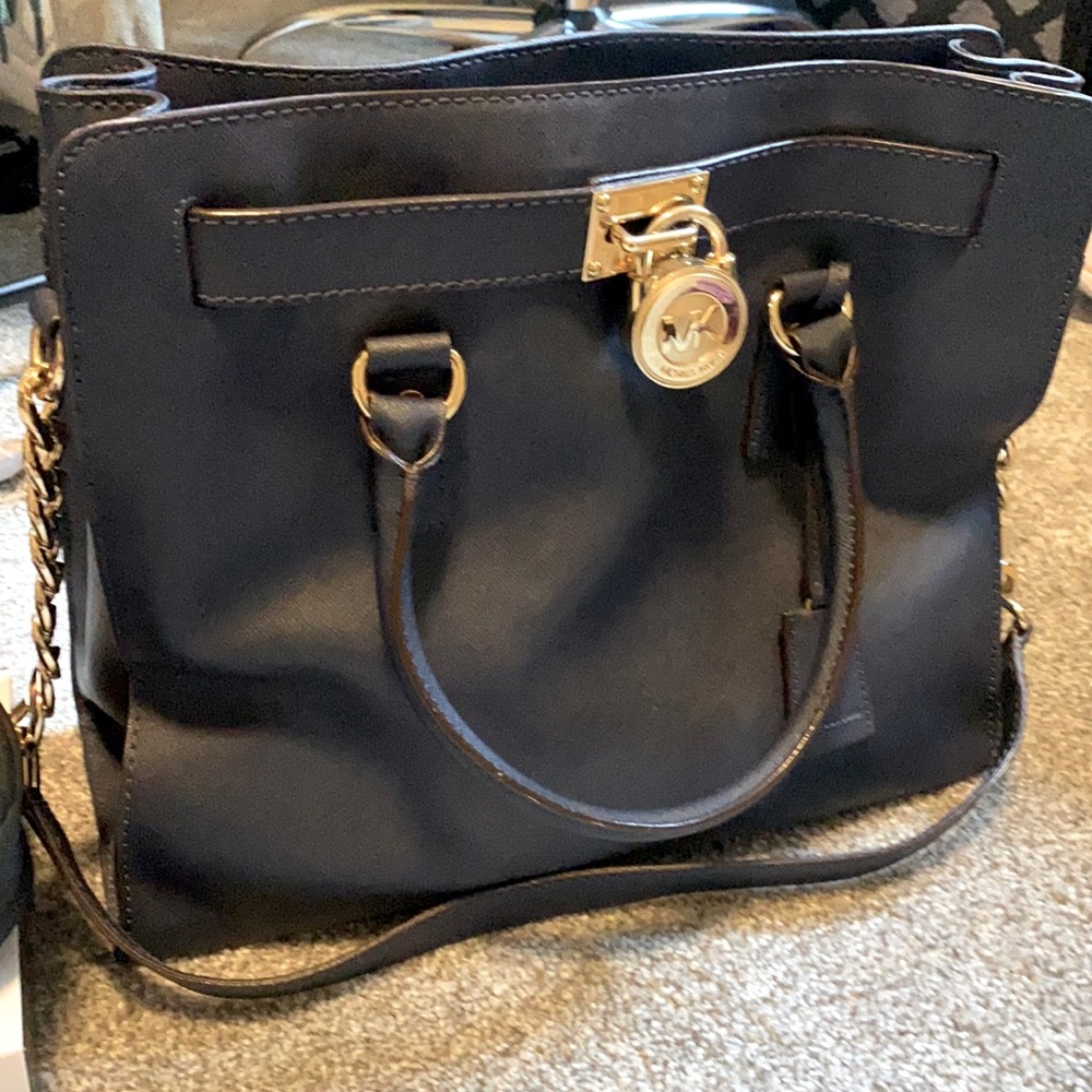 Michael Kors purse, navy.
